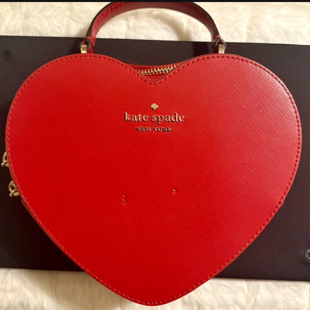 Kate Spade Love Shake Heart-Shaped Crossbody Bag Red Leather w heart Patch - GUC - Picture 15 of 15